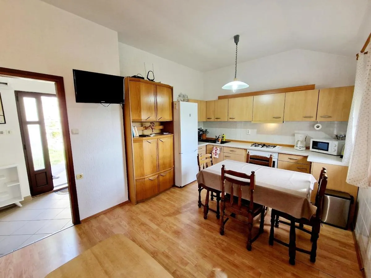 House With Private Garden And Amazing View Appartement Plomin